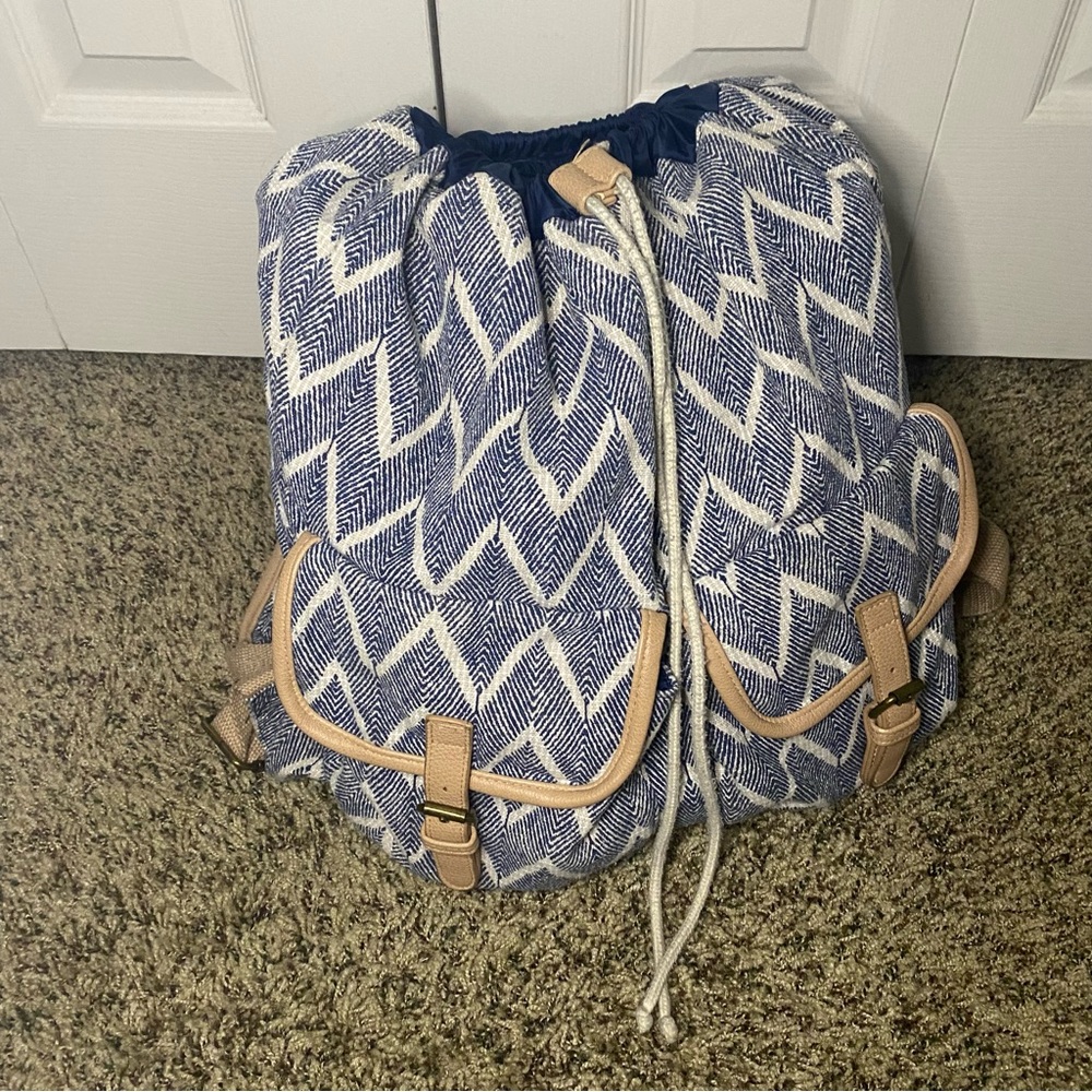 Mossimo Chevron Zig Zag Drawstring Backpack - image 4